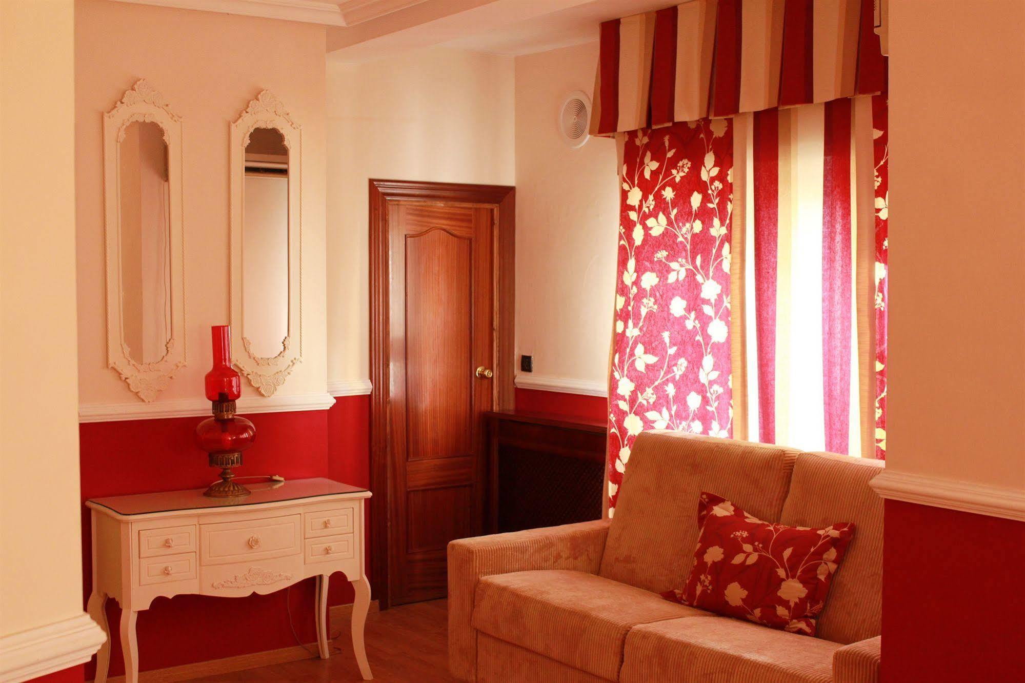 Hotel La Paz Ubeda  Ngoại thất bức ảnh