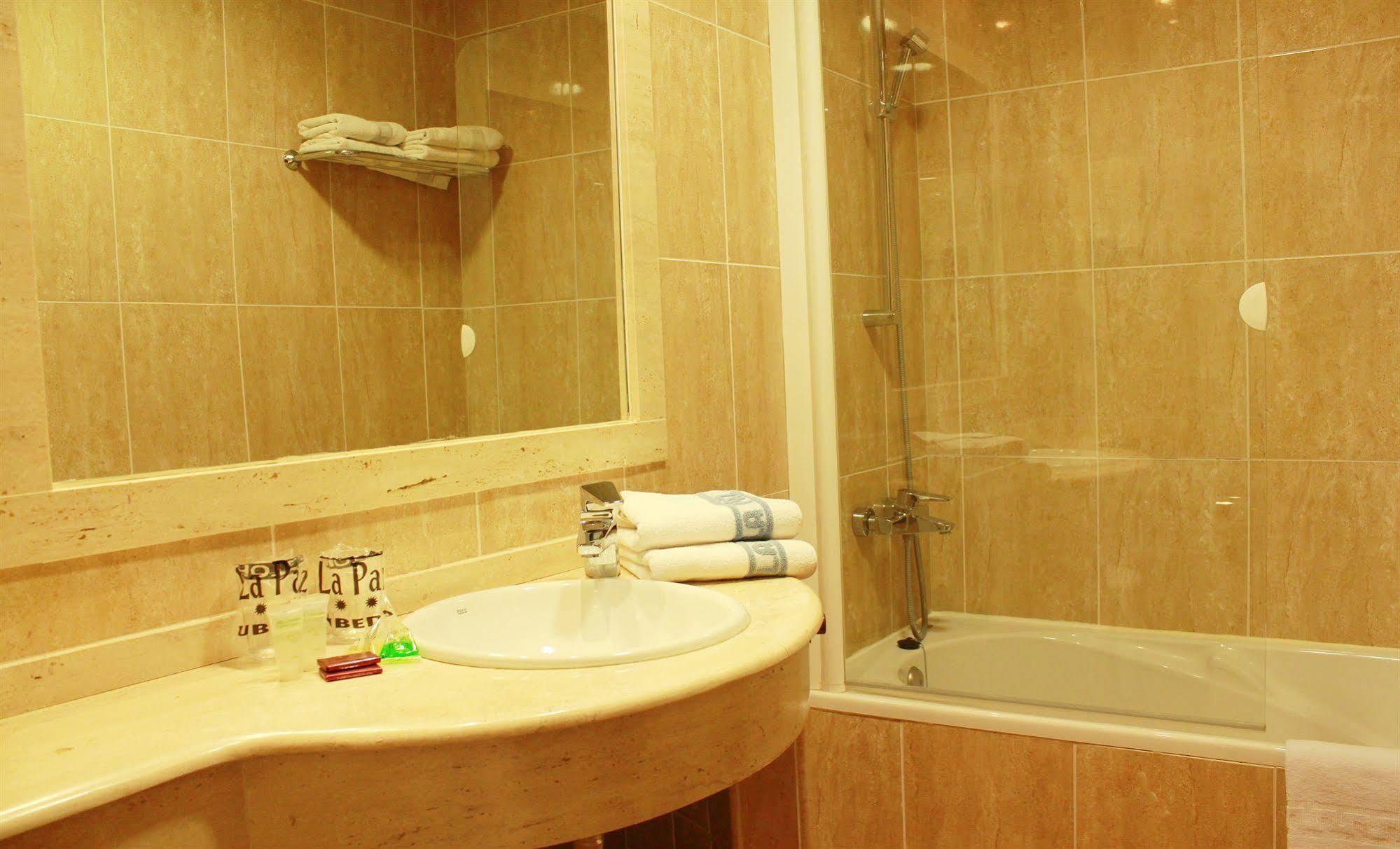 Hotel La Paz Ubeda  Ngoại thất bức ảnh