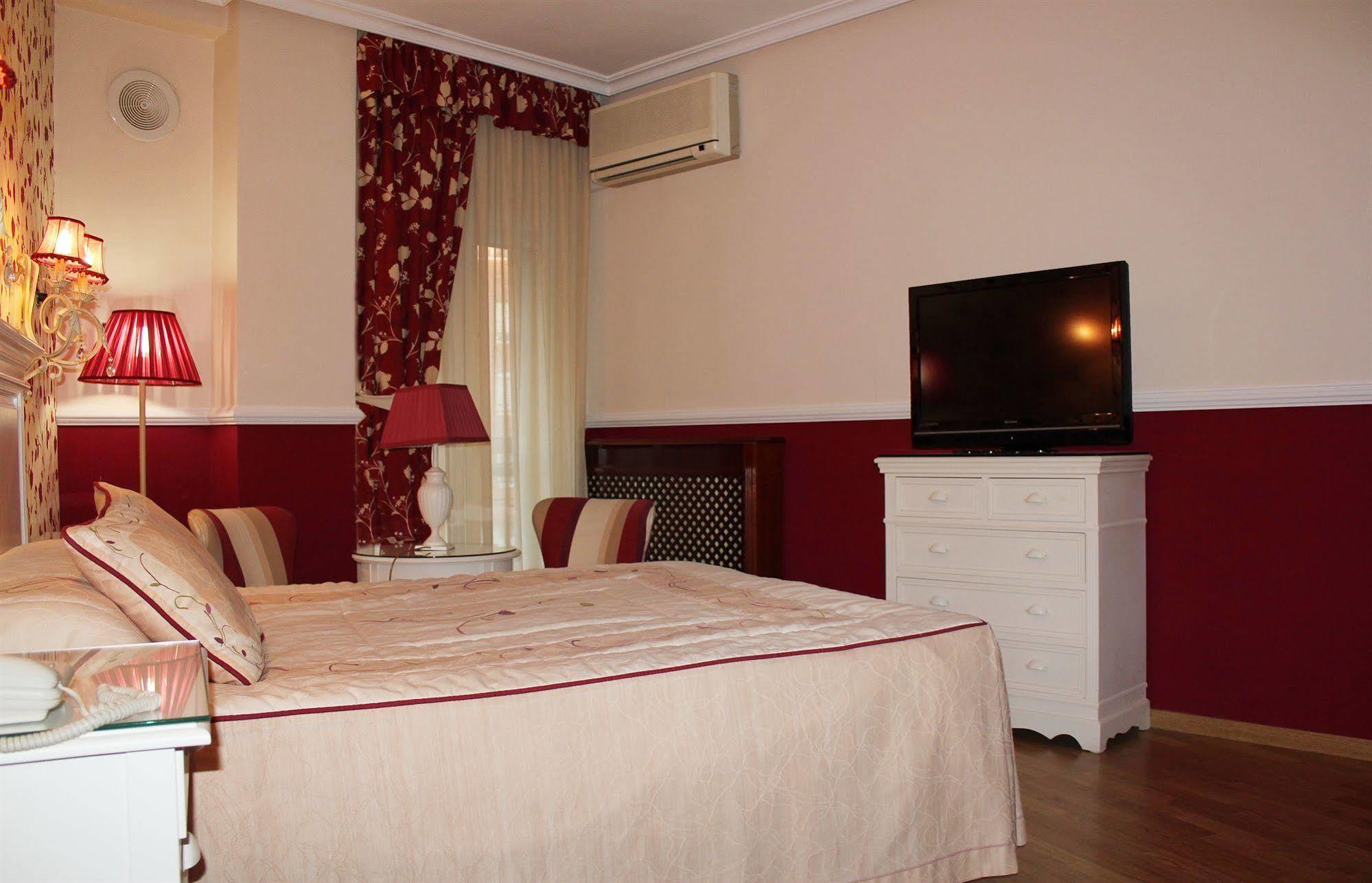 Hotel La Paz Ubeda  Ngoại thất bức ảnh